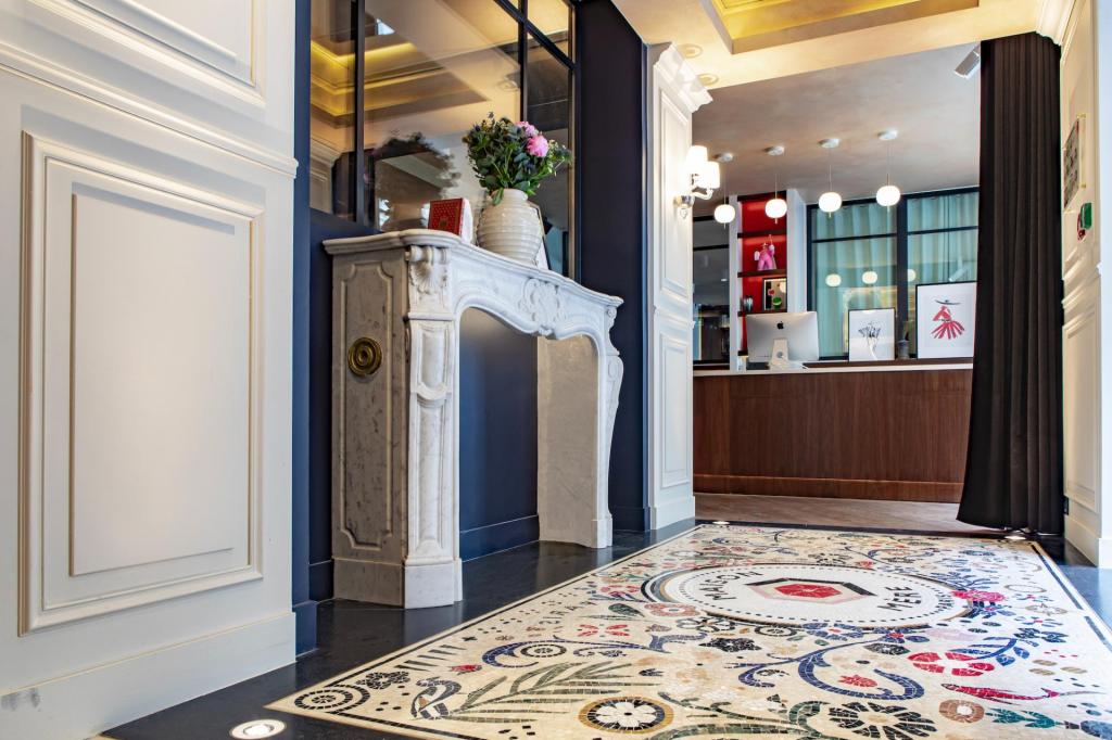 Agence WEBCOM 2020 - Site Internet sur mesure Le Grand Quartier