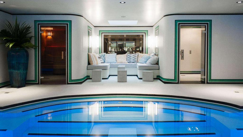 Agence WEBCOM 2020 - Site Internet template Hotel Eiffel Blomet